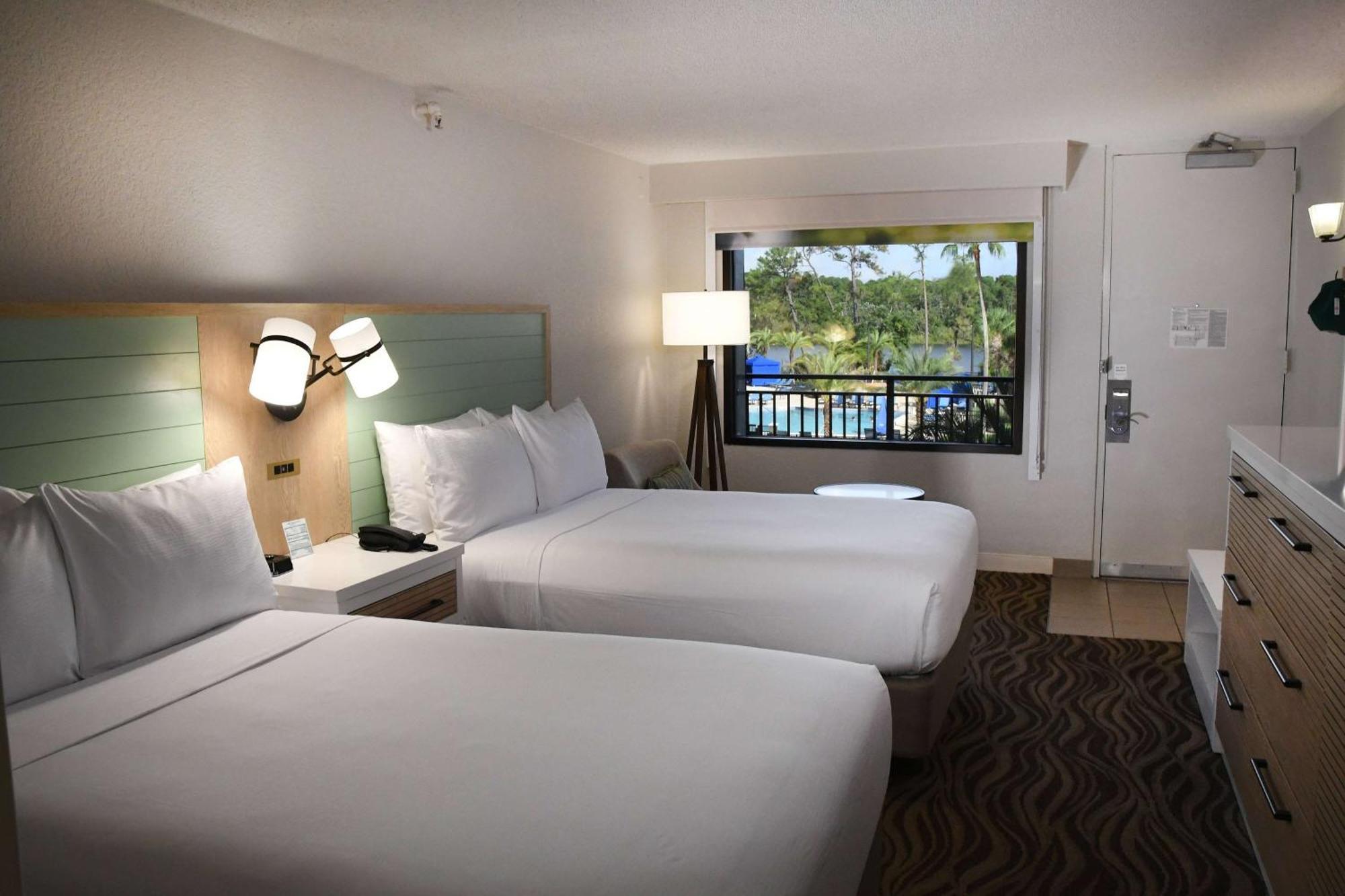Standard Room Two Double Beds Lake View
