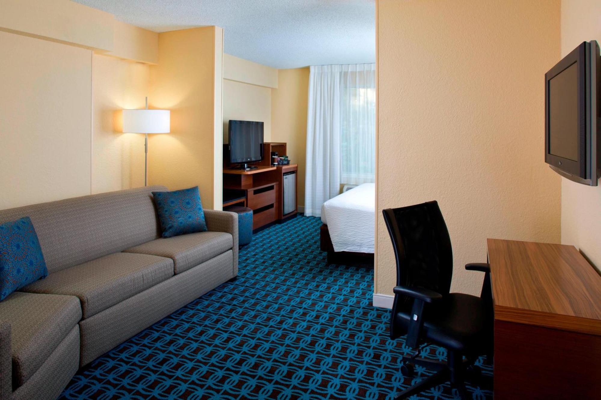 Larger Guest room 1 King,1632992702:JPEG